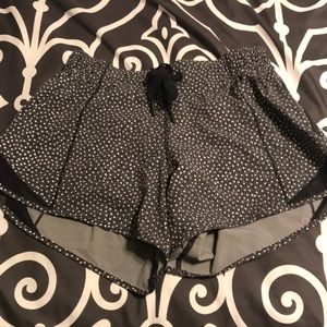 Lululemon hotty hot short